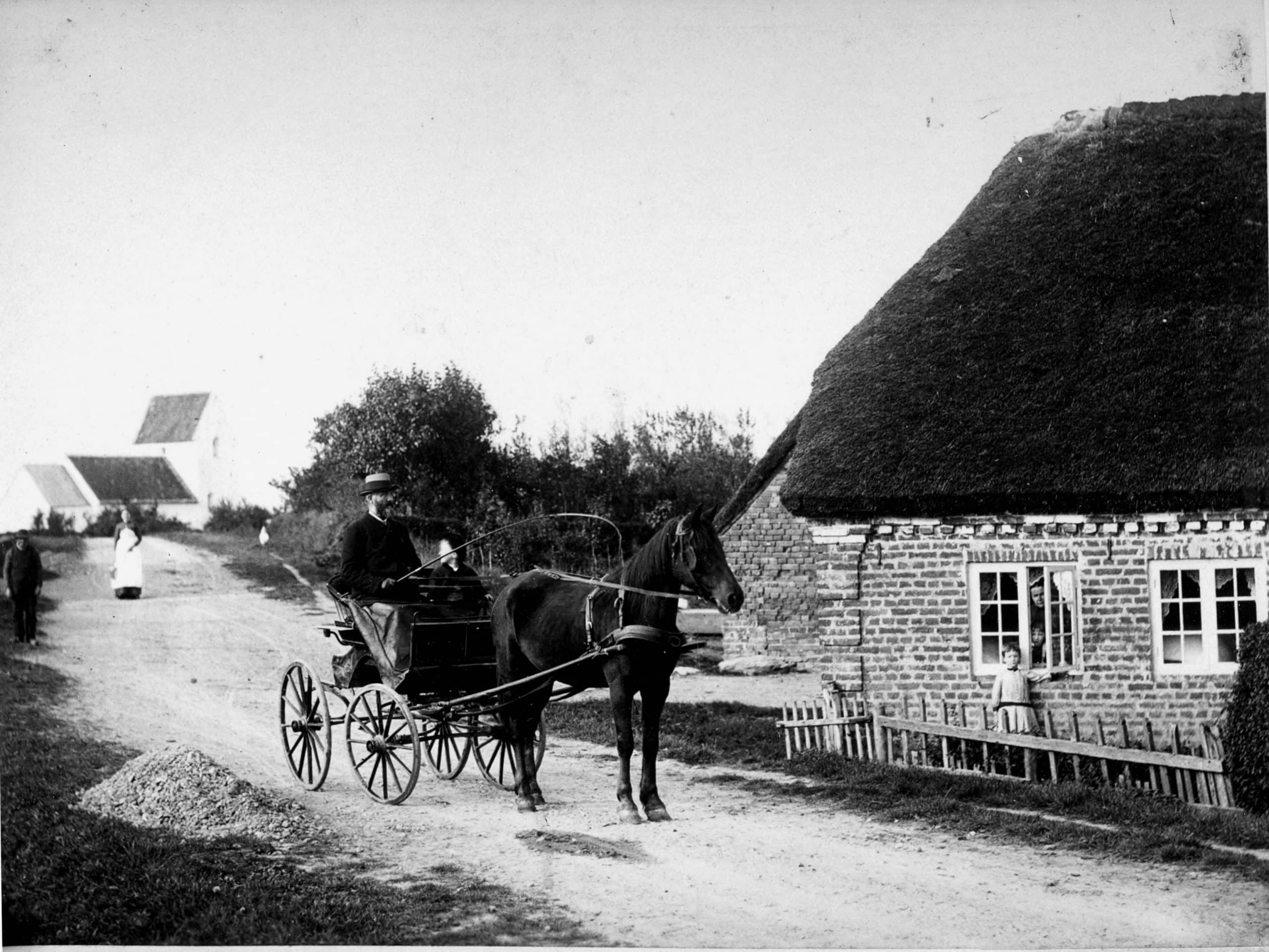 Dyrlæge Arup foran Enghave